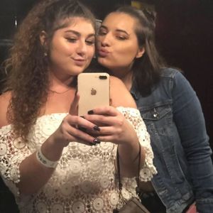 Meet your Posher, Naomi